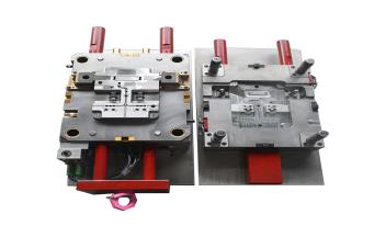車燈雙色模具怎么進膠？