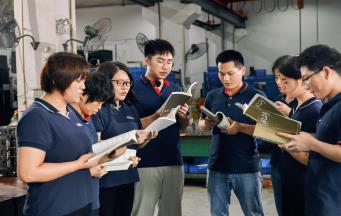 銘洋宇通精密注塑模具廠針對讀書一事的感受分享！